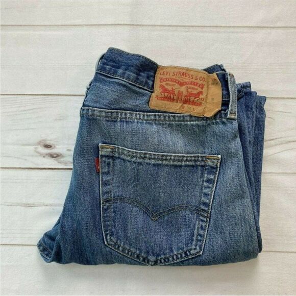 Levi's Medium Wash Straight Leg Jeans - Picture 3 of 9